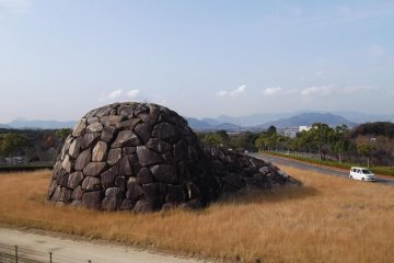 <p>&#39;Time and Space&#39;, a Noguchi sculpture at Takamatsu Airport</p>