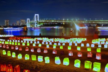 <p>Beautiful lanterns in Odaiba during Ocean Day in July</p>