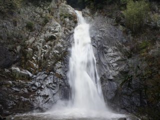Ondaki, the main falls of Nunobiki