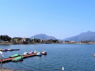 วิวสุดงามริมทะเลสาบคะวะกุชิโกะ (Kawaguchiko)