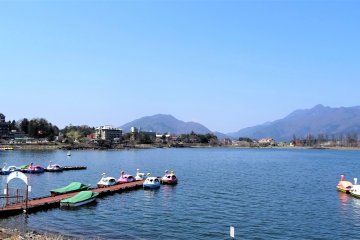 วิวสุดงามริมทะเลสาบคะวะกุชิโกะ (Kawaguchiko)