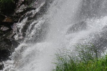 Yokoya kyo Gorge Falls close up