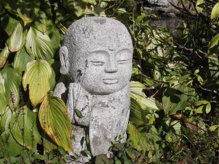 One of the little statues near the hall
