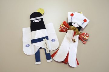 Some finished Washi paper dolls