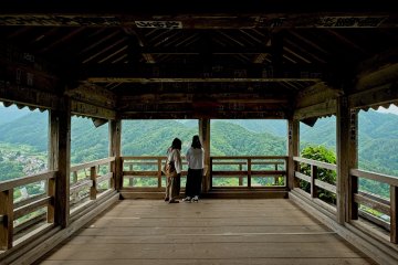 The Omoshiroyama-Yamadera Trail