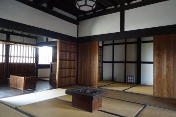 Imai Machiya Center: a hibachi heater