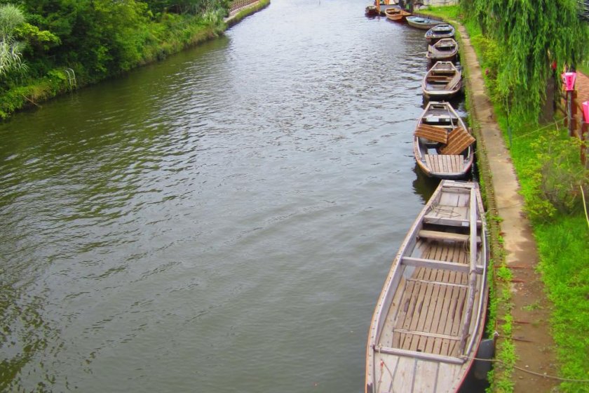 Itako\'s historic canal, still plied by gondolas