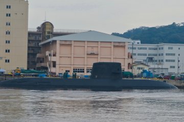 Naval Port Cruise: Japanese Submarine