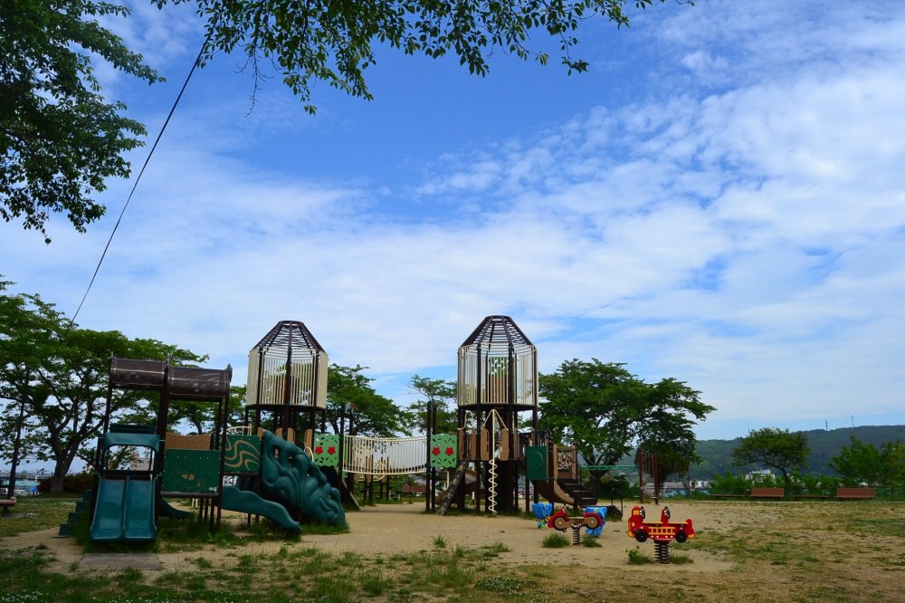 Big playground for visitors of&nbsp;all ages.