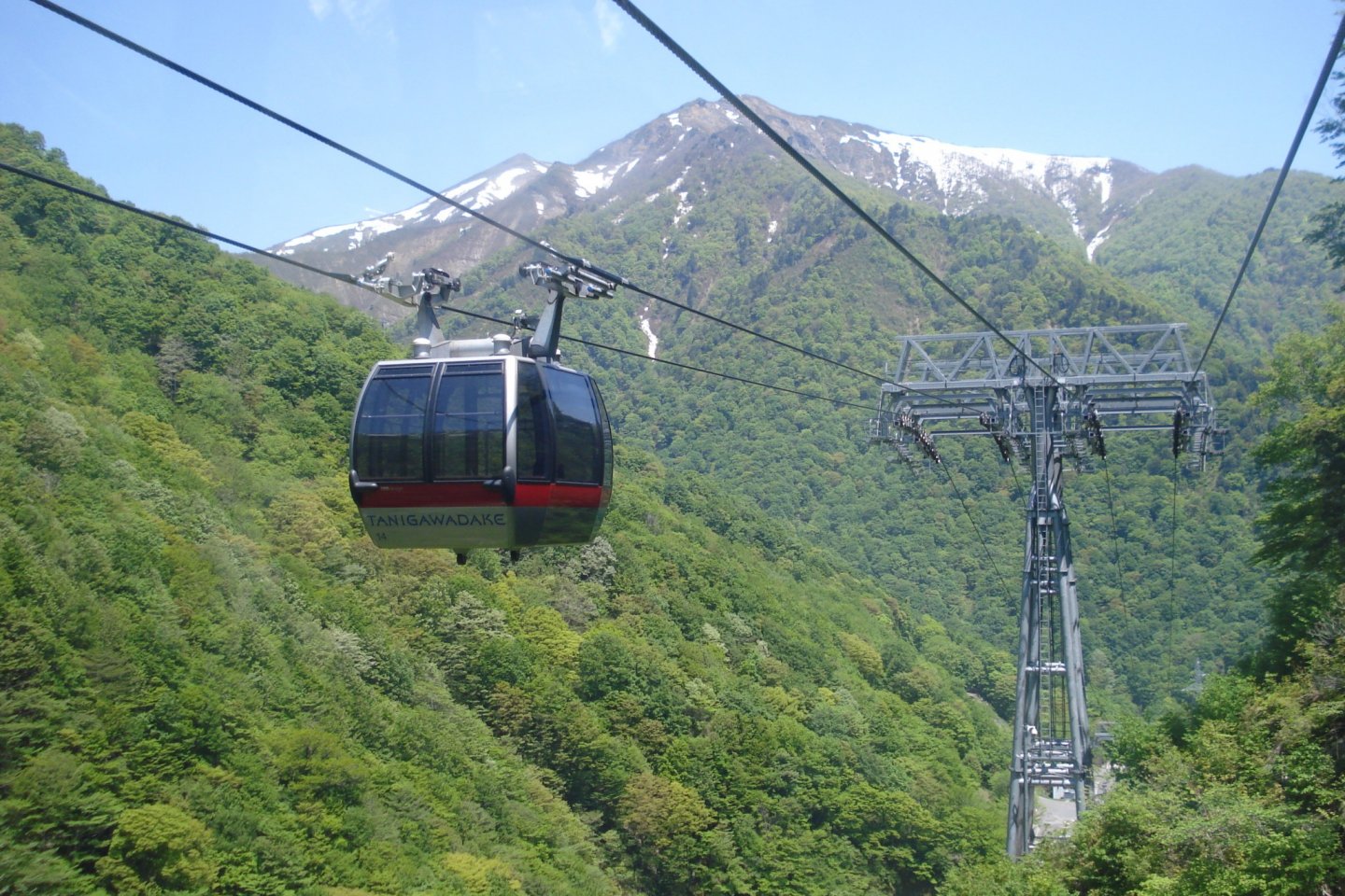 The ropeway that takes you up to the top station