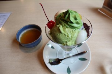 <p>Traditional Matcha Ice sundae at Rakusyou Cafe just moments from ​Kodaiji&nbsp;Temple, Kyoto</p>