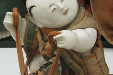 Традиционная кукла "Готё"