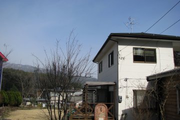 Дом Кими и Мицуру