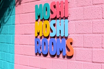 The Moshi Moshi sign outside signals the way