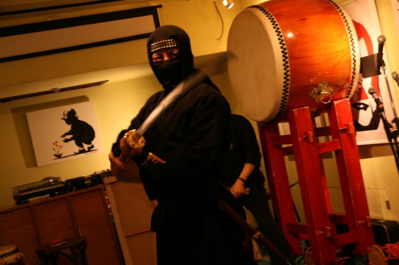 Master/Ninja Aoshi's captivating performance. Aoshi is a popular Ninja who has appeared on various television with stars like Gerald Butler and Carrie PamyuPamyu
