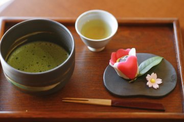 Matcha tea and handmade wagashi sweets at Kiharu Café