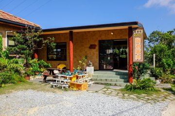 There are numerous shops throughout the village where you can buy locally made pottery