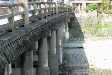 Gojo Bridge, site of the famous bout between Yoshitsune and Benkei