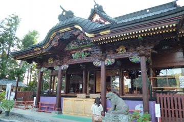 Main Hall entryMenuma Shodenzan is considered to be the 'Nikko' of Saitama, and for good reason