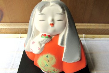 Hakata doll, 2000