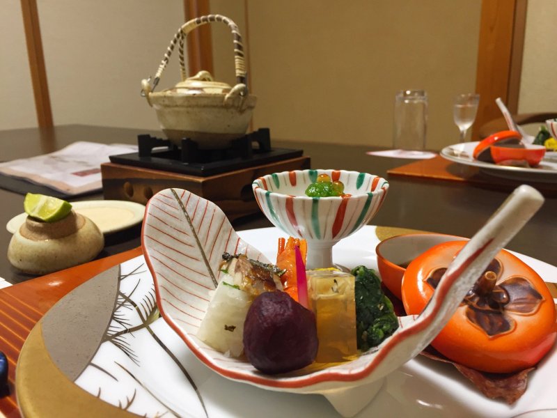 An autumn kaiseki meal saw this lovely persimmon dishware being used alongside plenty of seasonal ingredients