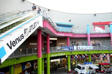 Торговый центр Venus Fort