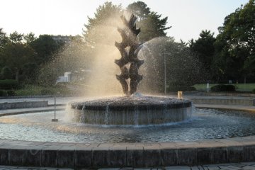 Фонтан в парке Цуцудзияма в Сендае