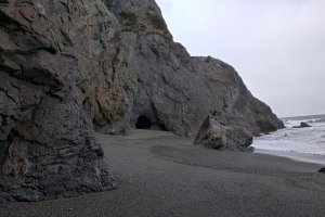 The second tunnel after a short beach