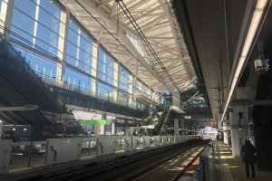 JR Takanawa Gateway Station Opens in Tokyo