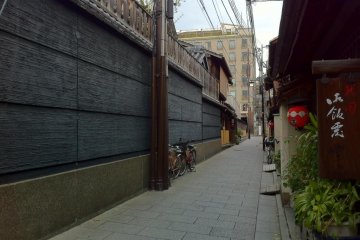 back lanes of Gion