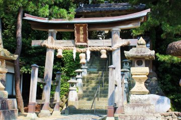 <p>The entrance to Musashi&#39;s shrine. Located just a 10 minute walk from the center of Miyamoto no Sato</p>