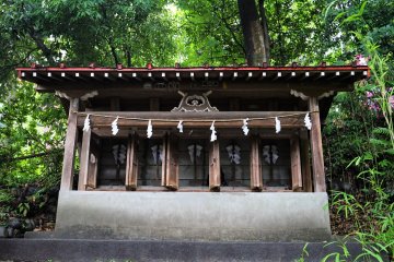 Kunitachi City - Temples & Shrines