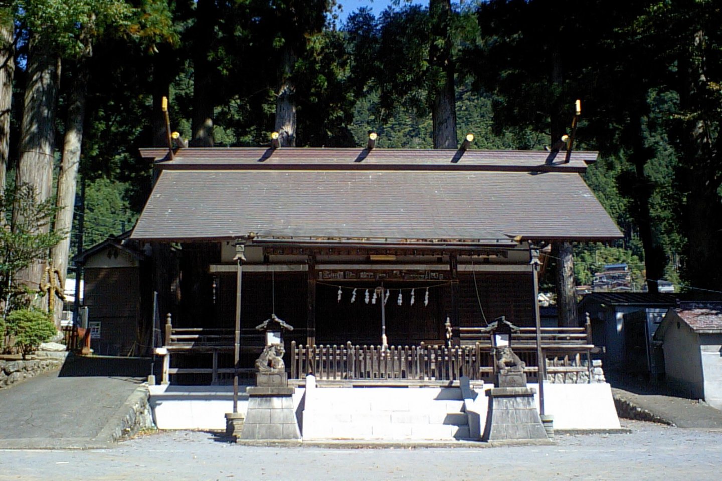 Okuhikawa Shrine