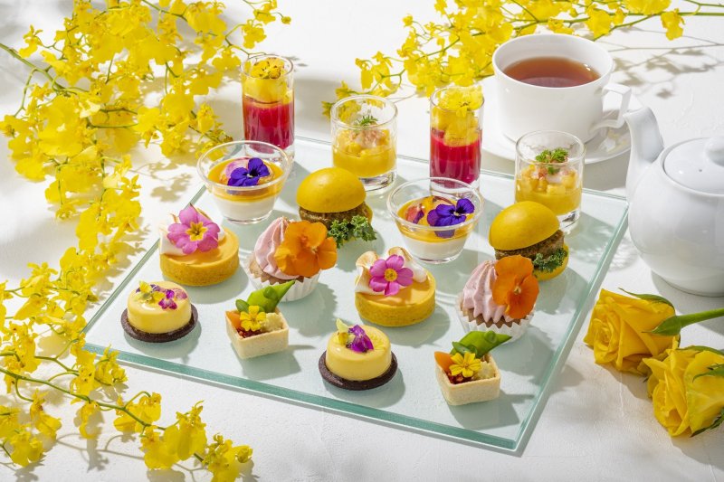 The Early Summer Afternoon Tea at the Conrad Tokyo takes on a yellow, floral theme