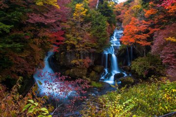Ryuzu Falls is simply stunning in fall!