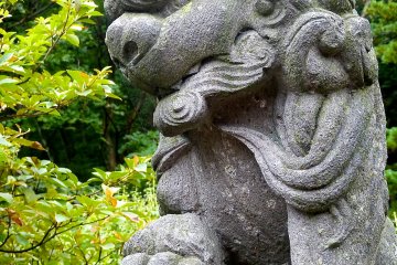 One of the guardians of the shrine