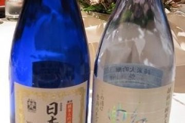 青いビンが「日本の翼」。これは、本当においしい！超おすすめです。