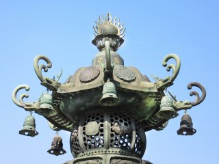 An elaborately made lantern