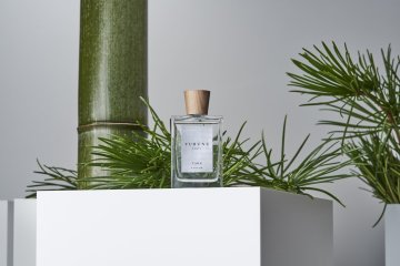 Bamboo-scented perfume