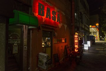 The restaurant stands out and is located so close to Shindaita station you can't lose your way