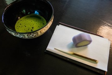 You can experience tea ceremonies in Tokyo at places like Shinjuku Gyoen