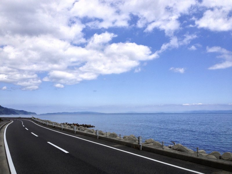 <p>Take a drive along Awaji&#39;s scenic coast.</p>