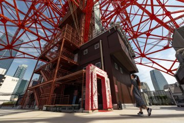 Entrance to Tokyo Tower's stairs