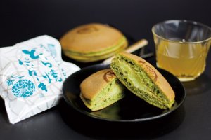 Machida Silk Melon Dorayaki Pancakes