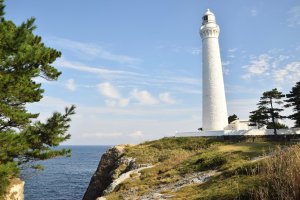 7 Scenic Lighthouses in Japan