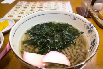 At Izuhara Shopping Center Tiara, Taishu-An restaurant offers the dish for 650 yen.