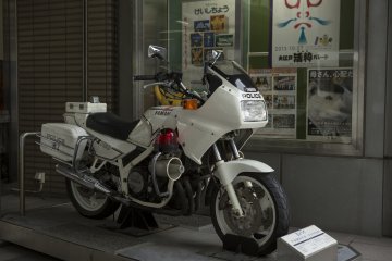 You can sit on this retro Yamaha if you wish in the Metropolitan Police Museum at Kyobashi