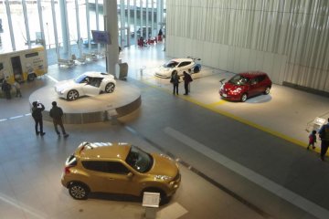If you missed the chance to hangout at the 2011 Tokyo Motor Show, going to the Nissan Gallery is your second best option!