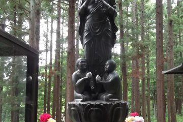<p>A statue of the Bokeyoke Kannon, a deity who protects the elderly</p>