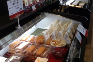 Don't be shy. Try some free Kamaboko samples ranging in flavors of plain fish, meat, to cheese.
